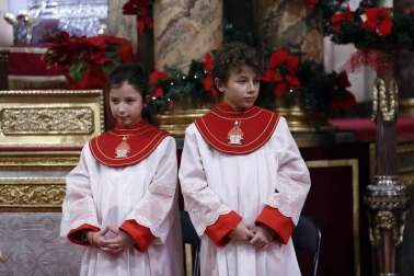 La Cofradía de San Saturnino fue la encargada de amenizar una liturgia que terminó con la tradicional jota.