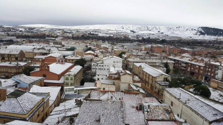 Imágenes enviadas por los lectores de Diario de Navarra de las luvias y las nieves del 6 de enero de 2018.