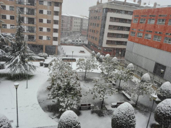 Imágenes enviadas por los lectores de Diario de Navarra de las luvias y las nieves del 6 de enero de 2018.