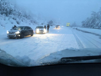 Imágenes enviadas por los lectores de Diario de Navarra de las luvias y las nieves del 6 de enero de 2018.