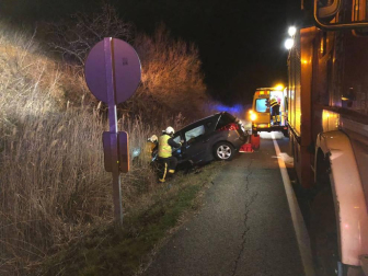Dos personas han sido rescatadas tras un accidente frontal entre Allo y Lerín,