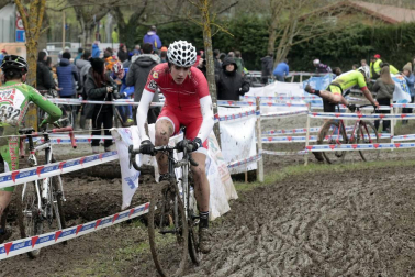 La localidad guipuzcoana de Legazpi ha acogido la gran cita del calendario nacional de ciclocross.