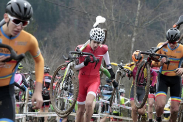 La localidad guipuzcoana de Legazpi ha acogido la gran cita del calendario nacional de ciclocross.