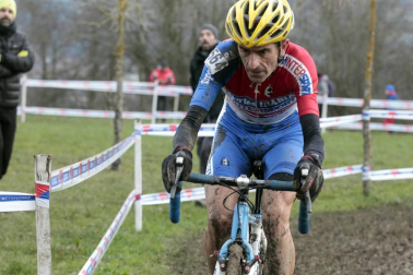 La localidad guipuzcoana de Legazpi ha acogido la gran cita del calendario nacional de ciclocross.