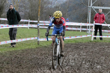 La localidad guipuzcoana de Legazpi ha acogido la gran cita del calendario nacional de ciclocross.