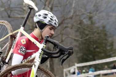La localidad guipuzcoana de Legazpi ha acogido la gran cita del calendario nacional de ciclocross.