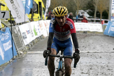 La localidad guipuzcoana de Legazpi ha acogido la gran cita del calendario nacional de ciclocross.