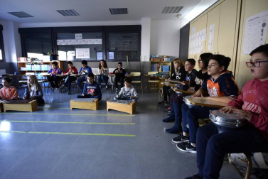 Escolares del colegio Juan Bautista Irurzun