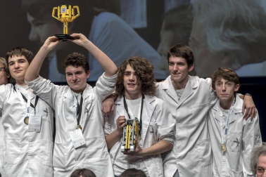 Imágenes de la final de la First Lego League celebrada en Navarra.