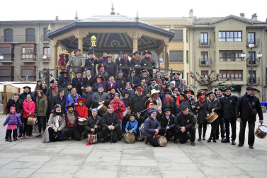 Celebración de las Ferias en la localidad del Cidacos el domingo 11 de febrero, con la rifa del Cuto Divino.
