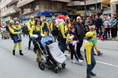 Colorido por las calles de la capital ribera durante los Carnavales celebrados el domingo 11 de febrero.
