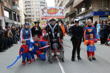 Colorido por las calles de la capital ribera durante los Carnavales celebrados el domingo 11 de febrero.