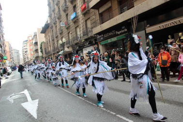 Colorido por las calles de la capital ribera durante los Carnavales celebrados el domingo 11 de febrero.