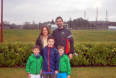 El Servicio de Deportes de la Universidad de Navarra organizó la segunda edición de la Carrera Niños Contra el Cáncer, denominada 'La Carrera de los Valientes', en la que tomaron parte en torno a los 800 participantes de los cuales la cuarta parte eran menores de 14 años. El objetivo de la carrera fue recaudar fondos para los tratamientos oncológicos de niños sin recursos en la Clínica Universidad de Navarra y dar a conocer el trabajo de la asociación 'Niños contra el Cáncer' entre la comunidad universitaria y la población general.