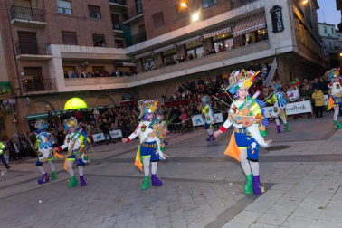 Colorido y ritmo en los Carnavales de Villafranca