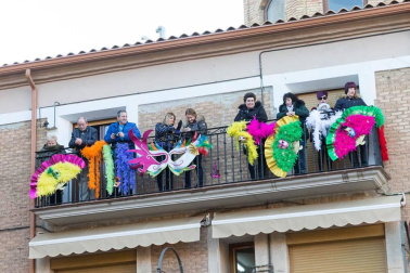 Colorido y ritmo en los Carnavales de Villafranca