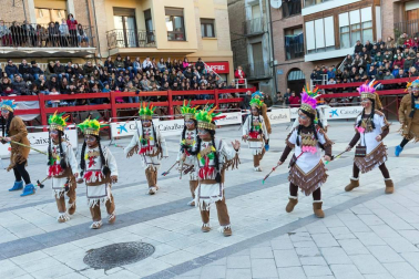 Colorido y ritmo en los Carnavales de Villafranca
