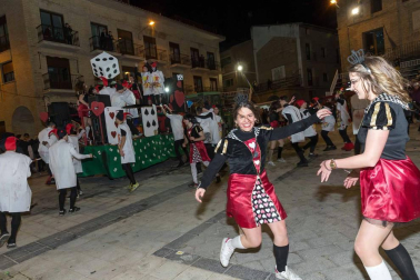 Colorido y ritmo en los Carnavales de Villafranca