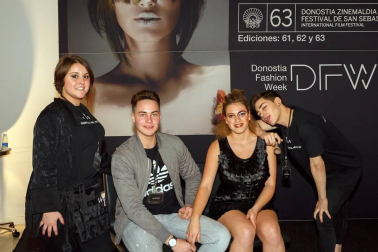 Durante tres días  Baluarte se convirtió en el epicentro de la moda en Navarra gracias a la propuesta de Pasarela 948. Entre las diferentes actividades programadas destacaron  diez desfiles, en los que se combinaron colecciones de marcas locales con diseñadores consagrados del panorama nacional. También hubo espacio para formación y expositores.