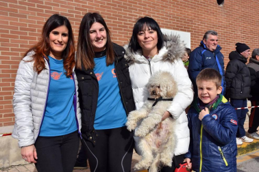 El domingo 18 de febrero y bajo la organización del consistorio local, se celebró la sexta edición del Duatlón de Valtierra. A la cita acudieron 250 aficionados, cifra récord de participación, que disfrutaron de una competición que une las disciplinas de ciclismo y atletismo. La prueba fue valedera para el Campeonato navarro.
