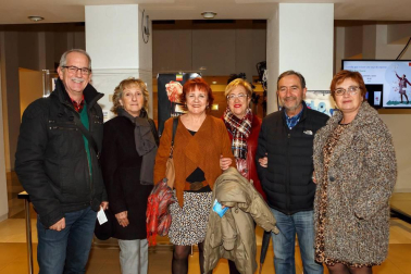 El sábado 17 de febrero, los seguidores del grupo teatral Yllana tuvieron la oportunidad de disfrutar de su último espectáculo, que recopila lo mejor de su repertorio. Sobre el escenario de la Casa de Cultura, el grupo madrileño dio buena muestra del humor corrosivo que tantos éxitos le ha reportado con su obra 'Lo mejor de Yllana'.