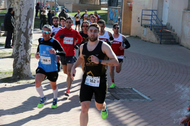 Imágenes de la 'IX Media Maratón Estela Navascués y 10 km Ciudad de Tudela'
