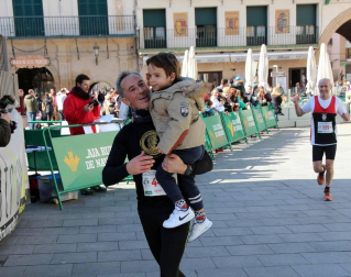 Imágenes de la 'IX Media Maratón Estela Navascués y 10 km Ciudad de Tudela'