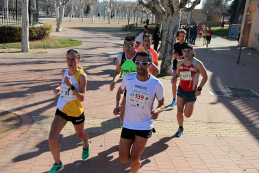 Imágenes de la 'IX Media Maratón Estela Navascués y 10 km Ciudad de Tudela'