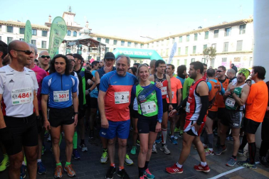 Imágenes de la 'IX Media Maratón Estela Navascués y 10 km Ciudad de Tudela'