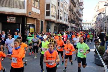 Imágenes de la 'IX Media Maratón Estela Navascués y 10 km Ciudad de Tudela'