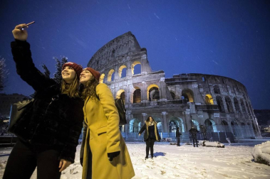 Tras un fin de semana lluvioso, los pronósticos se cumplieron y la ola de frío ha llegado a Italia.
