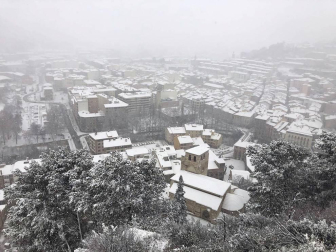El puerto de Urbasa continúa cerrado y en la autovía del Camino hay problemas para circular