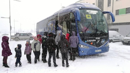 El puerto de Urbasa continúa cerrado y en la autovía del Camino hay problemas para circular