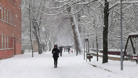 El puerto de Urbasa continúa cerrado y en la autovía del Camino hay problemas para circular