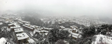 El puerto de Urbasa continúa cerrado y en la autovía del Camino hay problemas para circular