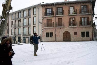 El puerto de Urbasa continúa cerrado y en la autovía del Camino hay problemas para circular