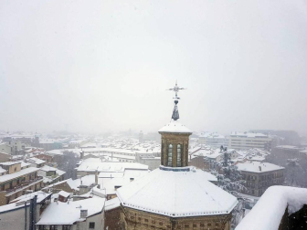 Estampas de todos los rincones de Navarra bajo el manto blanco caído el último día de febrero.