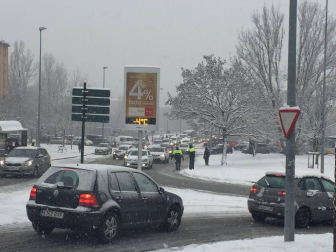 La nieve ha llegado para despedir febrero a Navarra.