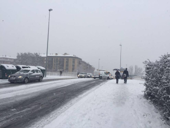 La nieve ha llegado para despedir febrero a Navarra.