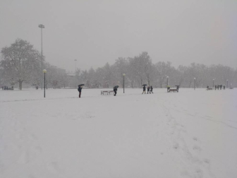 La nieve ha llegado para despedir febrero a Navarra.