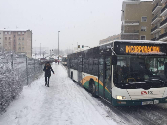La nieve ha llegado para despedir febrero a Navarra.