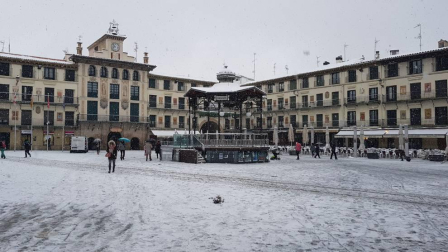 Imágenes de la nieve que ha llegado ala Ribera de Navarra este 27 de febrero de 2018