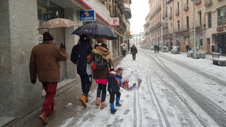 Imágenes de la nieve que ha llegado ala Ribera de Navarra este 27 de febrero de 2018