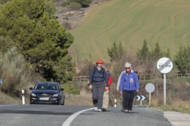 Los peregrinos emprendieron el camino a Javier desde Tierra Estella este viernes