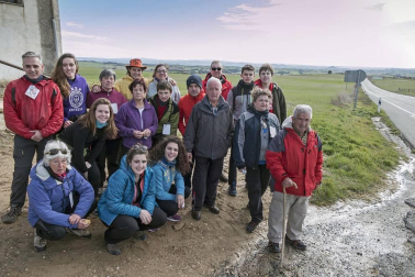Los peregrinos emprendieron el camino a Javier desde Tierra Estella este viernes
