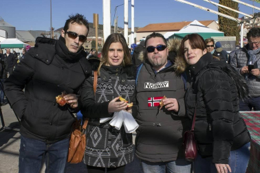 El día de la tostada de Arróniz reunió el domingo 25 de febrero a más de 10.000 personas, que disfrutaron con la  cata del aceite virgen extra de la almazara Mendía en una degustación popular en la que se repartieron hasta 15.000 rebanadas de pan. Los asistentes también pudieron entretener la mañana en el mercado de artesanía instalado junto al trujal. Previamente, se había producido también el decimoquinto capítulo de la Orden de la Oliva de Navarra.