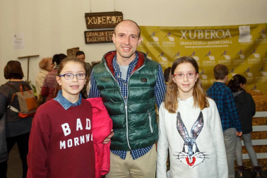 Baluarte acogió del 23 al 25 de febrero el evento Navartur 2018. La edición número trece de la Feria Internacional de Turismo de Navarra reunió una cincuentena de stands diferentes en los que los visitantes pudieron conocer destinos tanto regionales como nacionales o internacionales, además de participar en actividades o degustaciones de productos.