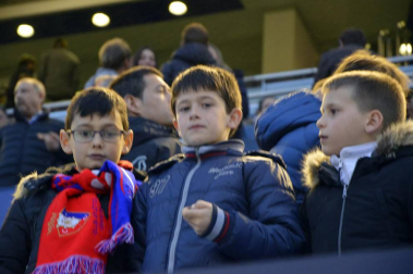 ¿Estuviste en el estadio durante el partido? Trata de encontrarte en la grada.