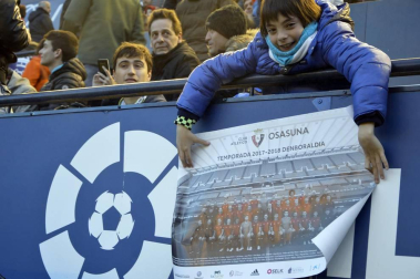 ¿Estuviste en el estadio durante el partido? Trata de encontrarte en la grada.