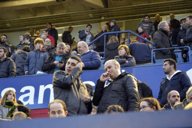 ¿Estuviste en el estadio durante el partido? Trata de encontrarte en la grada.